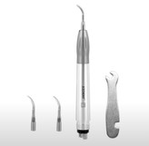 سیستم یکپارچه یونیت دندانپزشکی با هندپیس اسکیلر متصل، فضای کاری منظم و بدون شلوغی سیمها