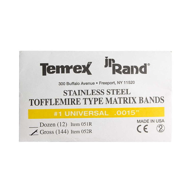 نوار ماتریکس تافلمایر فلزی در داخل هولدر تافلمایر، آماده قرارگیری دور دندان خلفی