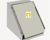 دستگاه تریمر بیس و موم دندانپزشکی با صفحه کار فلزی و ابزار برش.