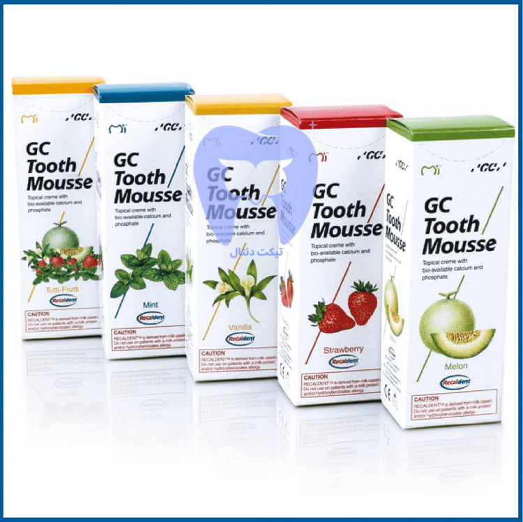 تیوب ژل GC Tooth Mousse با طعم توت فرنگی (یا وانیل) با تأکید بر لوگوی Recaldent و علامت F-Free (فاقد فلوراید).